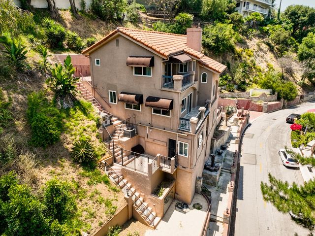 $1,600,000 | 920 Glen Oaks Boulevard | Northwest Pasadena