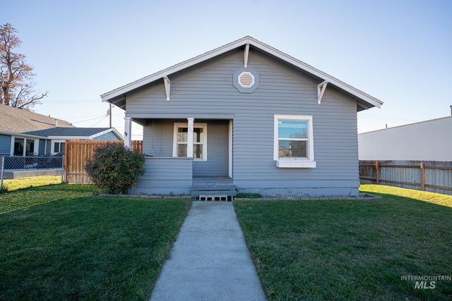 $270,000 | 520 2nd Avenue East | Twin Falls