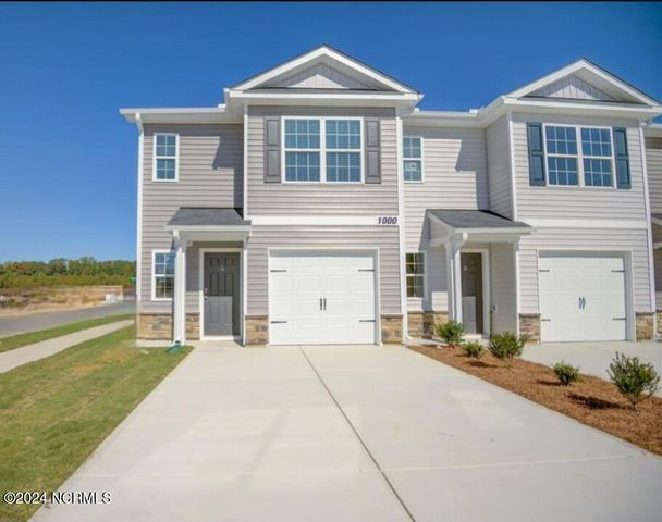 $215,500 | 3201 Tatlock Way, Unit 4D | Falkland Township - Pitt County