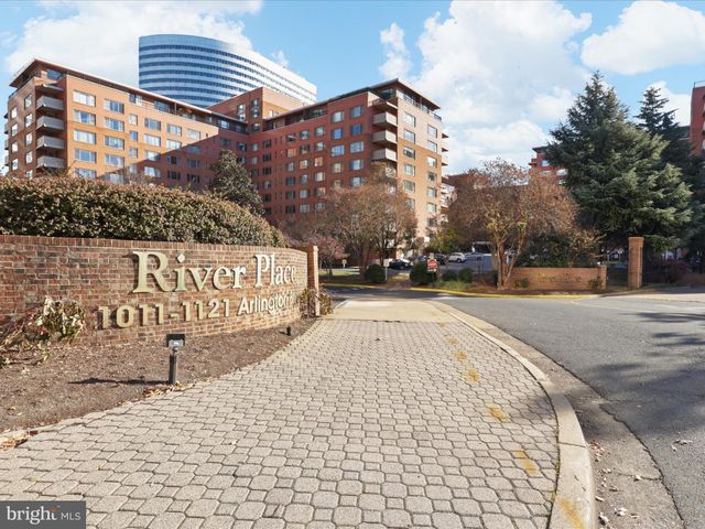 $145,000 | 1121 Arlington Boulevard, Unit 211 | Radnor-Fort Myer Heights