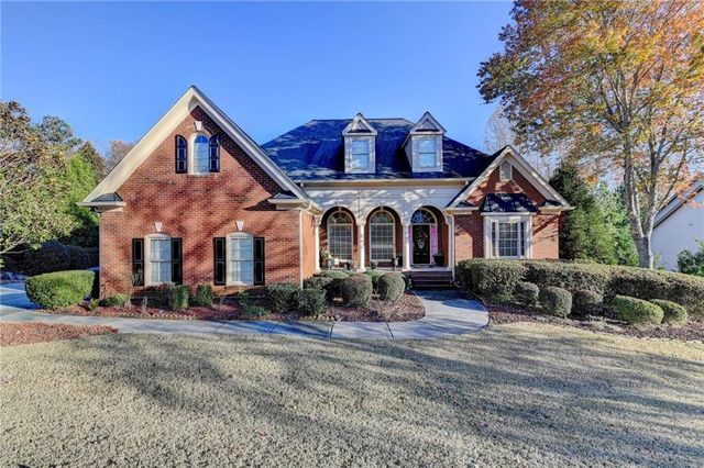 $749,900 | 1920 Riverpark Lane Southeast | River Springs