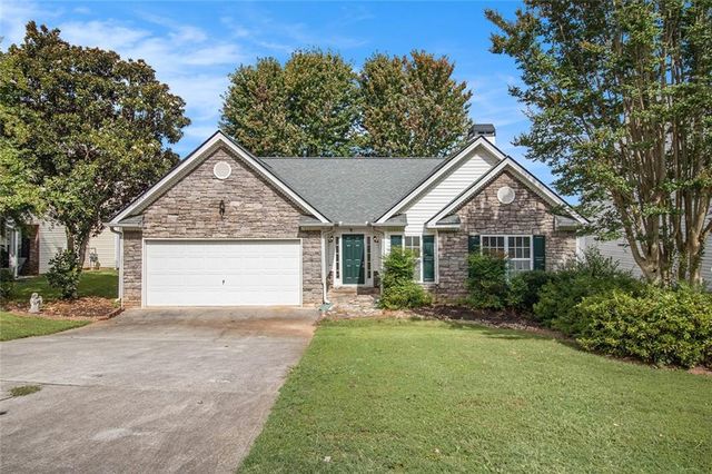 $299,900 | 326 Berkley Drive | Villa Rica