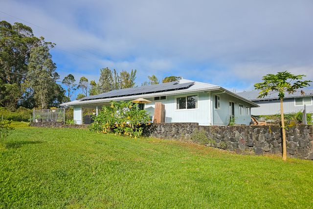 $389,000 | 18-4104 Haumalu Street | Pacific Paradise Mountain View Manor