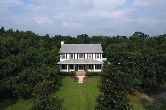 $2,100,000 | 23337 Lake Lindsey Road