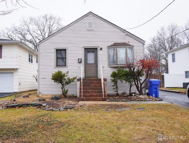 $2,800 | 38 North Laurel Avenue | Iselin