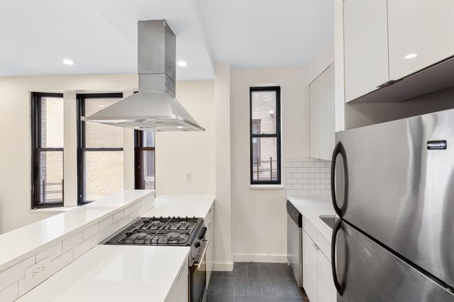 $2,704 | 570 West 182nd Street, Unit 4B | Washington Heights