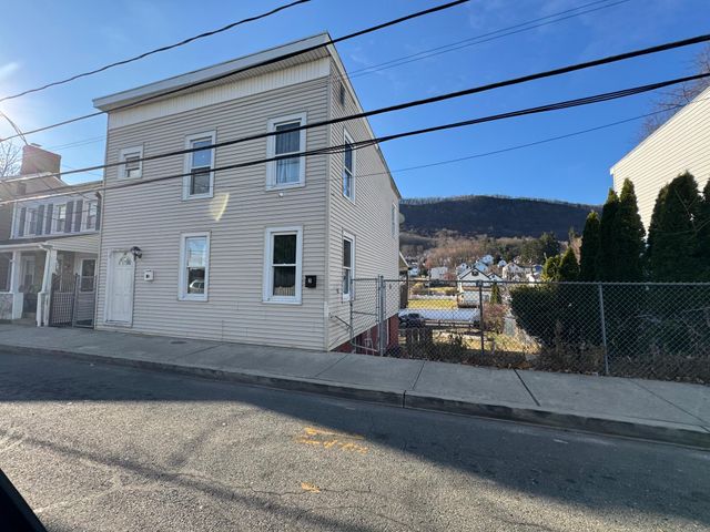 $530,000 | 86 West Street | Haverstraw Village