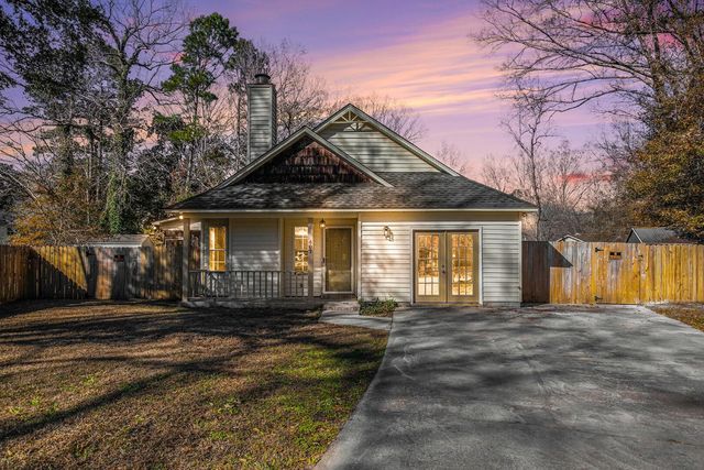 $350,000 | 407 Kingbird Road