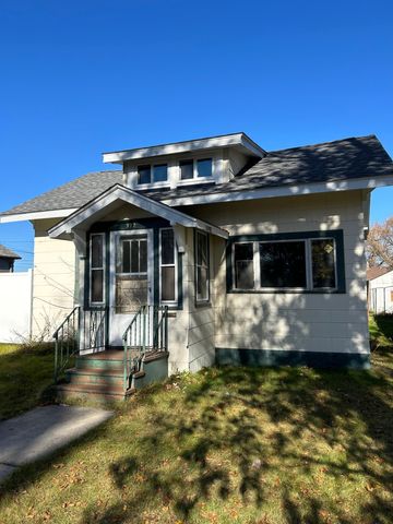 $80,000 | 322 10th Street Northwest | Chisholm