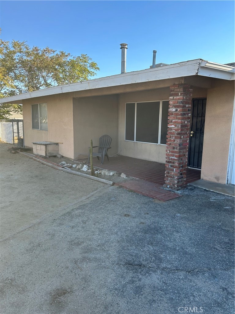 a view of a house with a outdoor space