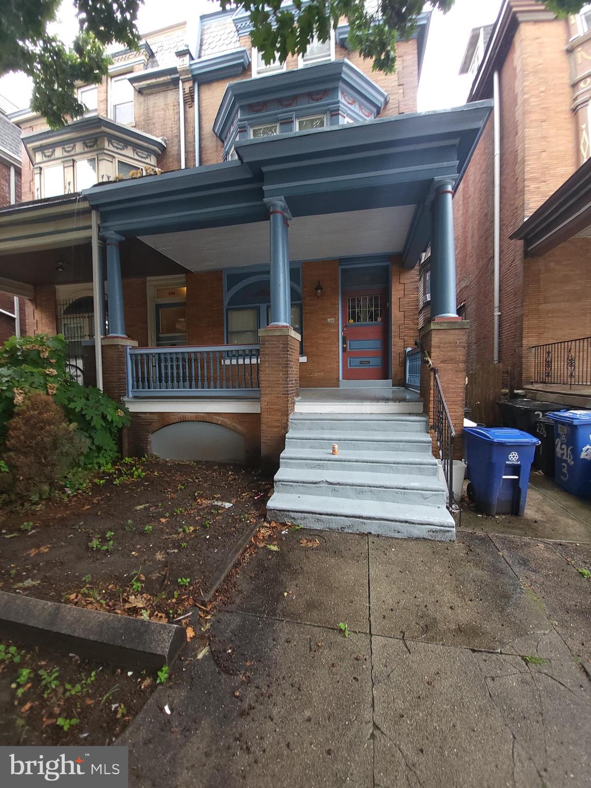 a view of house with outdoor space and seating space