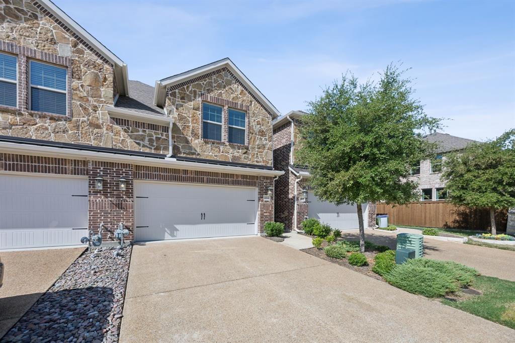 a house view with a outdoor space