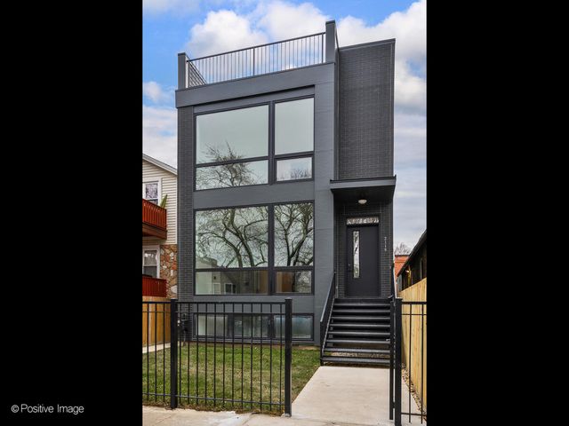 $1,900,000 | 2119 West Huron Street | West Town