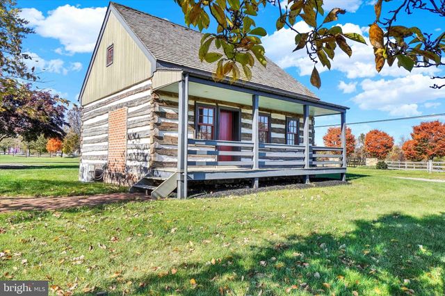 $449,900 | 1900 Greenbriar Road | Conewago Township - York County