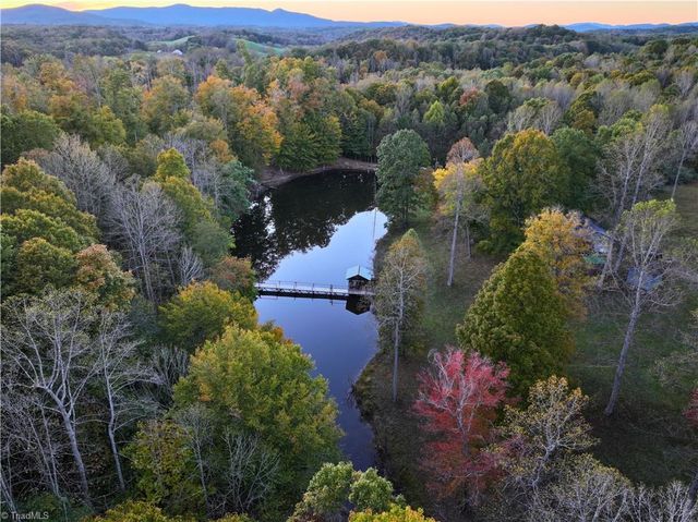 $496,800 | 999 County Line Road