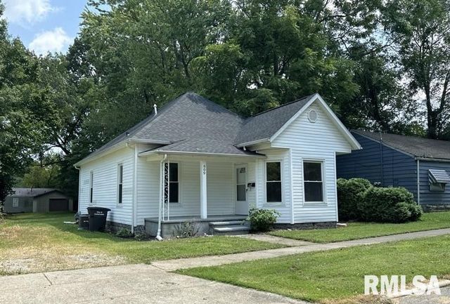 $97,000 | 609 North Almond Street | Carbondale