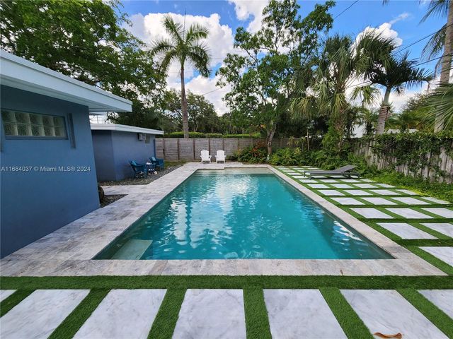 $849,000 | 900 Southwest 10th Terrace | Tarpon River