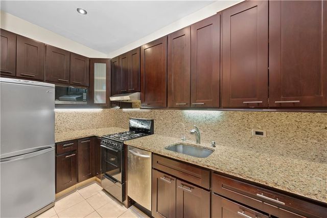 $288,000 | 6735 Ridge Boulevard, Unit 5K | Bay Ridge