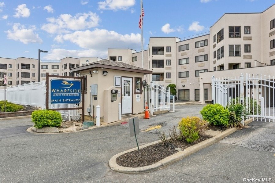 Freeport, NY Condos - Condos for Sale in Freeport, NY