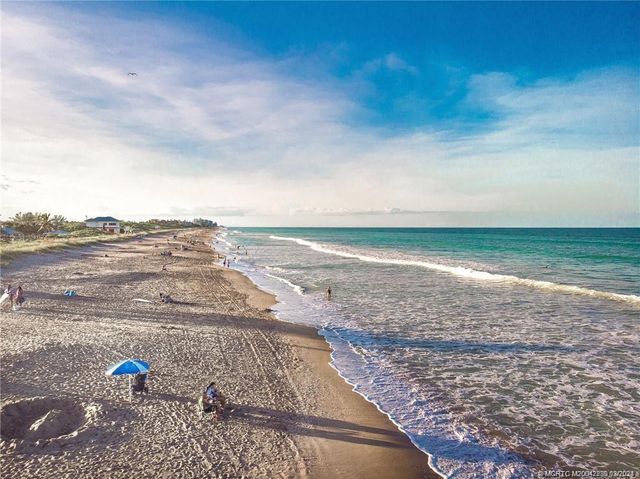 $7,700 | 1289 Northeast Ocean Boulevard, Unit 4 | Hutchinson Island South