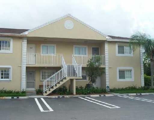 $2,100 | 107 Palm Beach Trace Drive, Unit 107 | Royal Palm Beach