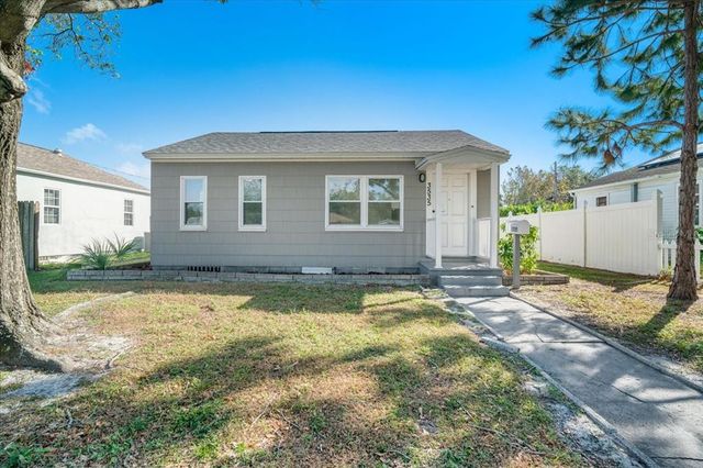 $444,900 | 3535 16th Street North | Magnolia Heights