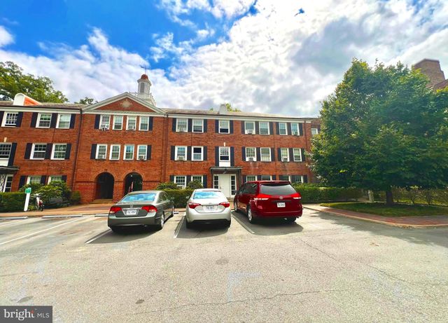 $1,800 | 5110 Columbia Pike, Unit 1 | Columbia Forest