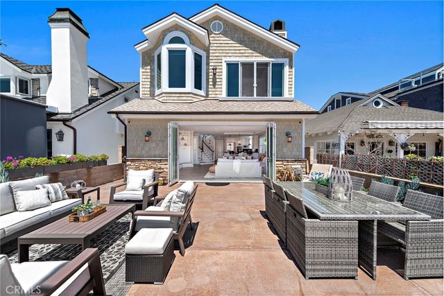 $6,500,000 | 402 38th Street | West Newport-Lido