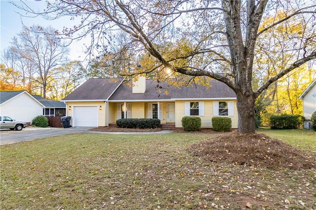 $259,900 | 409 Laurel Creek Drive | Anderson