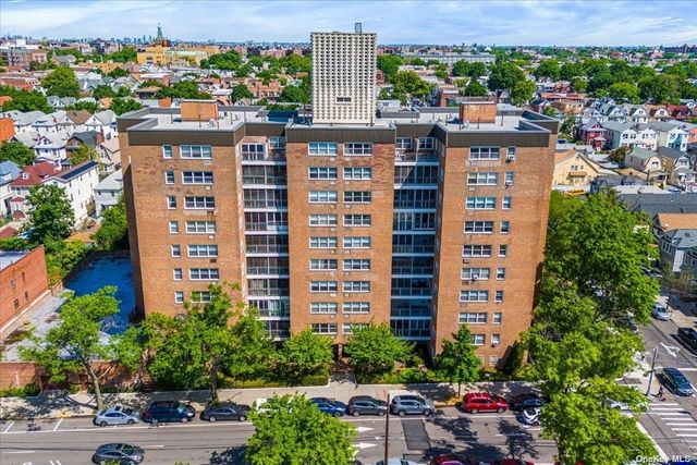 $289,000 | 90-59 56th Avenue, Unit 4H | Elmhurst