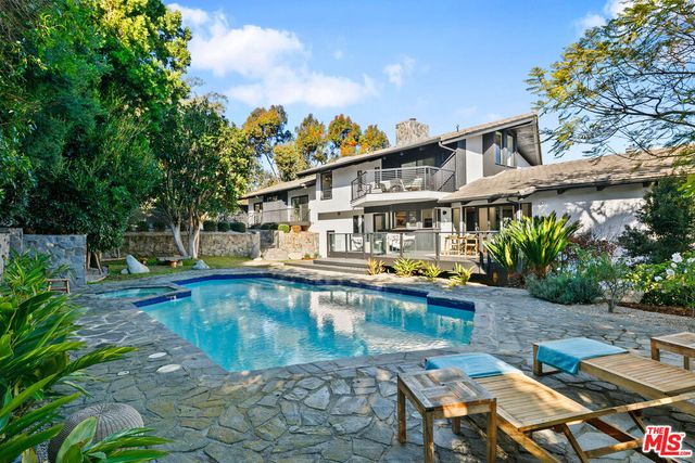 $5,750,000 | 6245 Busch Drive | Malibu Land Side