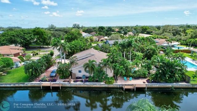 $949,000 | 5420 Southwest 14th Street | Plantation Harbor