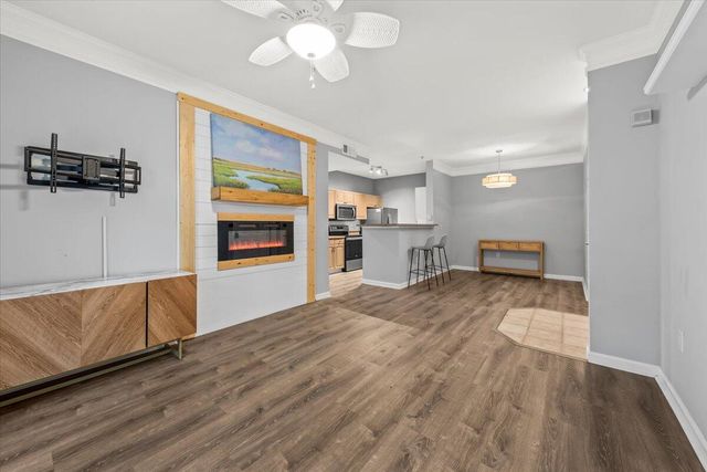 $2,222 | 1300 Park W Boulevard, Unit 420 | Park West