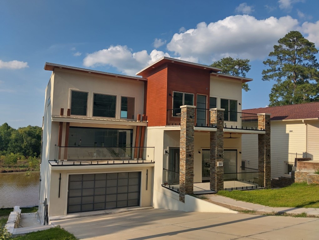 a view of building with yard