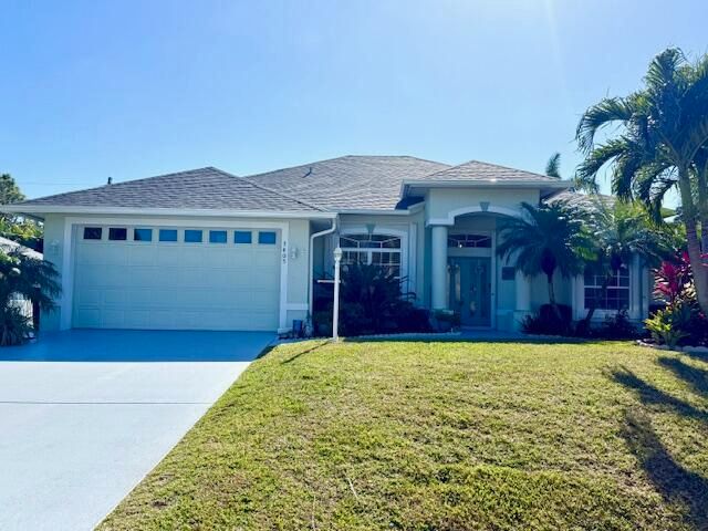 $524,999 | 3405 Southeast Hart Circle | Bay St. Lucie