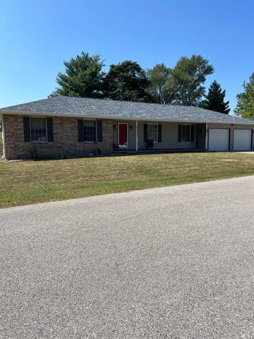 $224,900 | 1899 Hickory Drive | Vincennes Township - Knox County