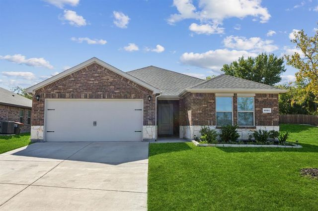 $369,999 | 2221 Rosemary Way | Anna