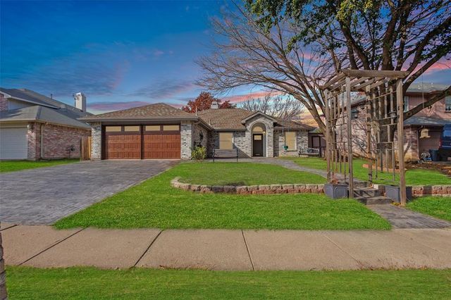 $310,000 | 948 Hiawatha Lane | Far Northwest Fort Worth