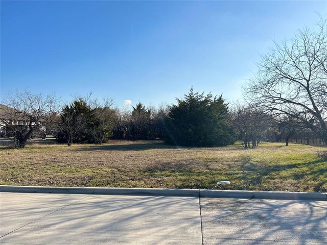 $185,000 | 1012 Bentwater Parkway | Lake Ridge