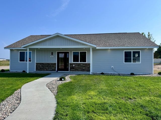 $384,900 | 727 Dandrew Lane | Detroit Lakes