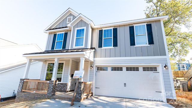 $799,900 | 2304 Catalina Avenue | Tryon Hills