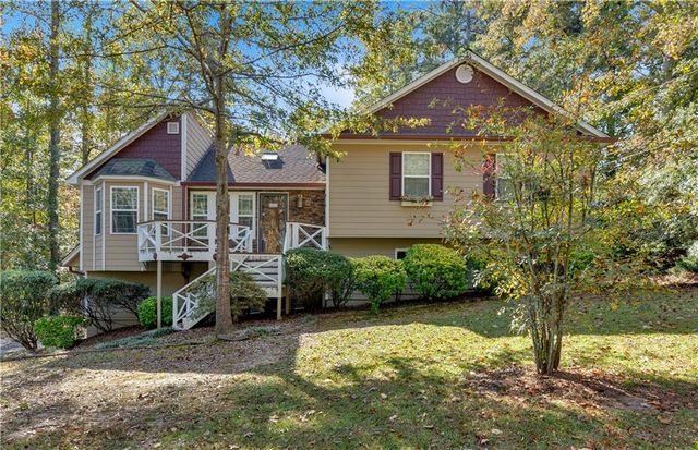 $425,000 | 3779 Pine Brook Drive