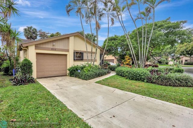 $430,000 | 2212 Seagrape Circle | Coral Gate