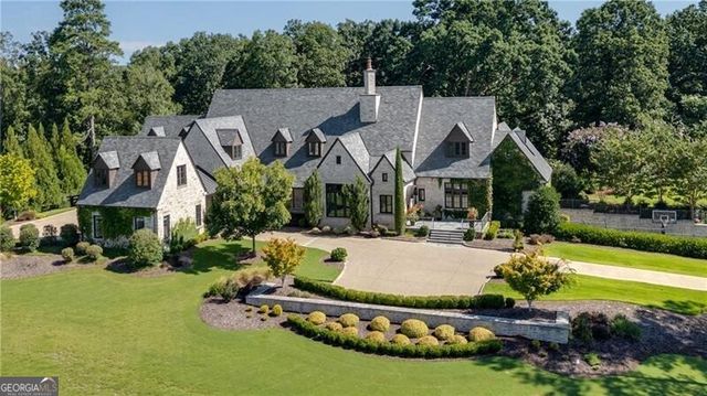 $8,000,000 | 560 Lost River Bend | Milton