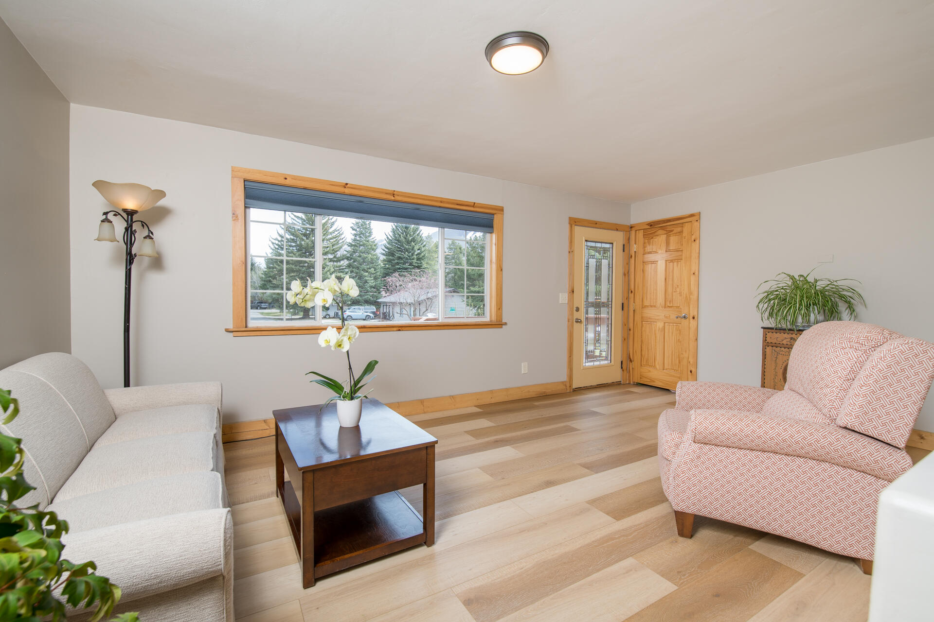 Upstairs Living Room (1)