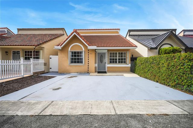 $539,499 | 7462 West 29th Way | Hialeah