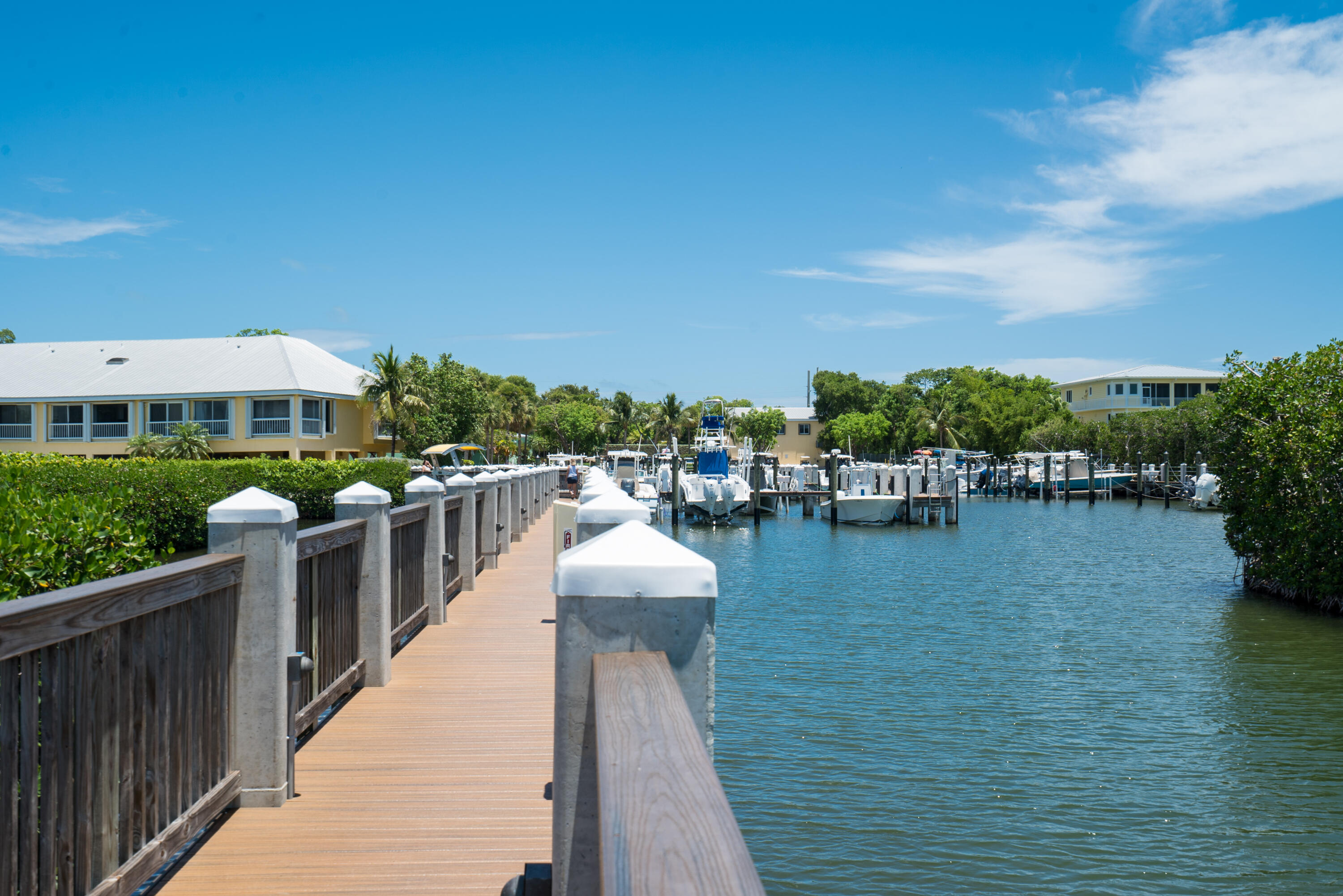 Landings of Largo Marina