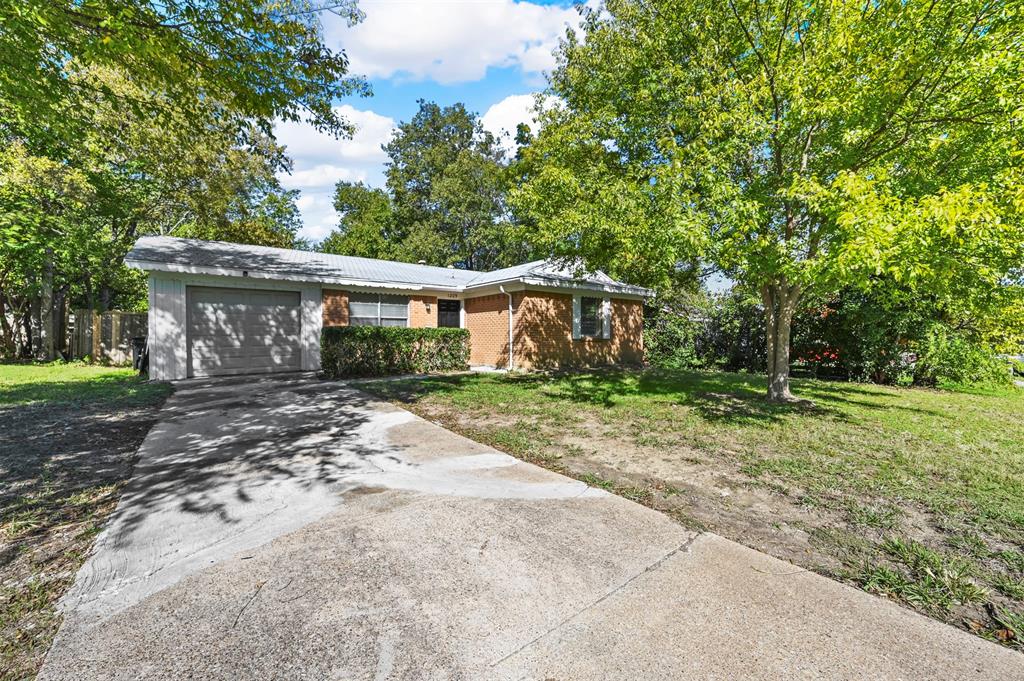 front view of house with a yard