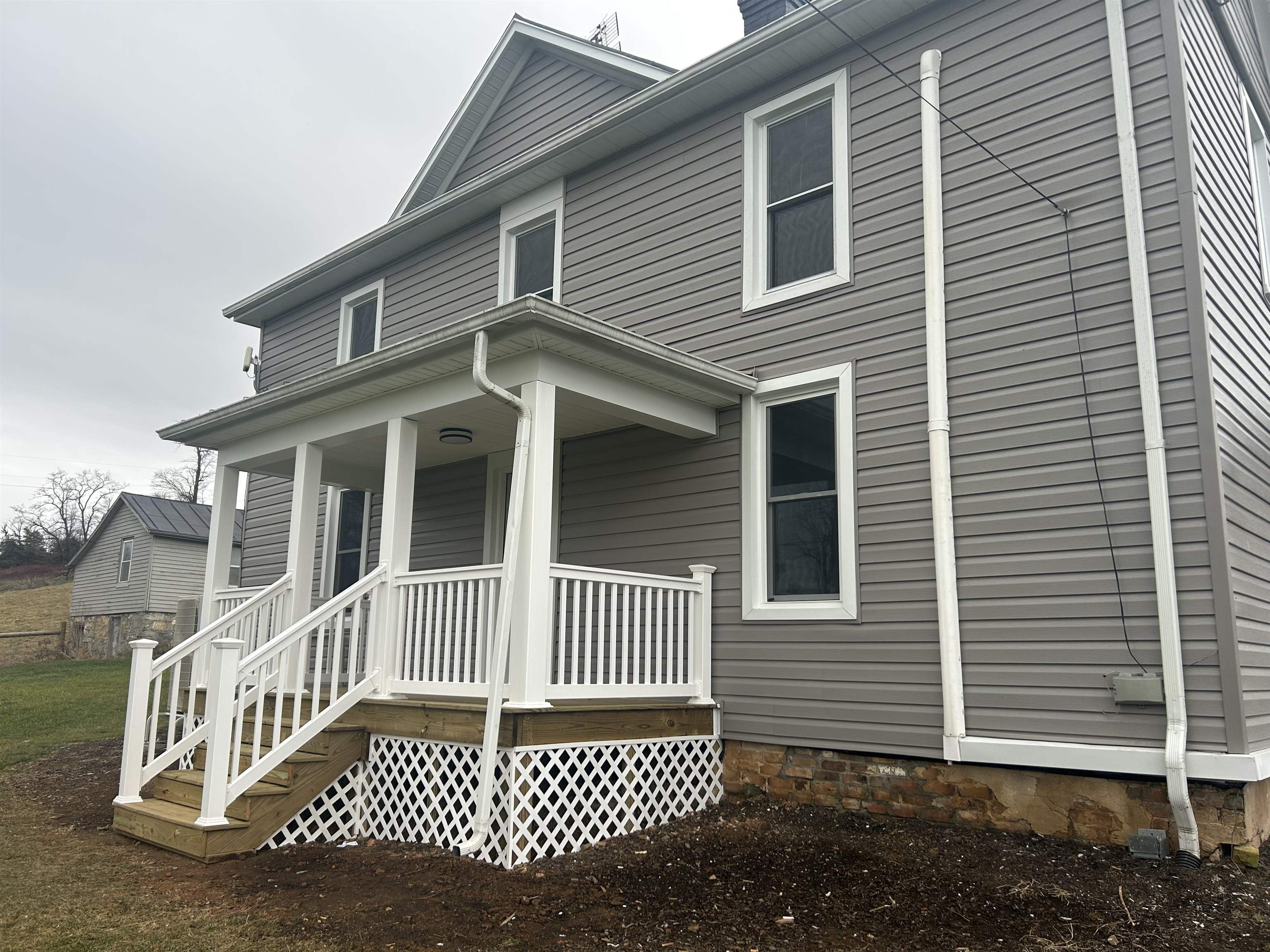 a view of a house