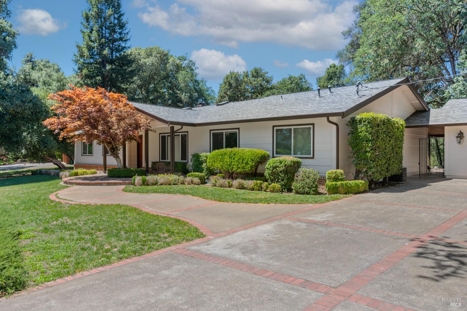 front view of house with a yard